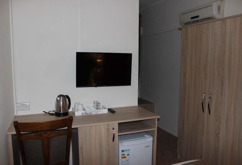 اتاق خانوادگی, Sikamifer Tourist Resort