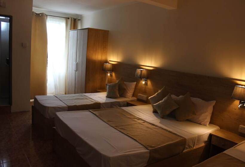 اتاق خانوادگی, Sikamifer Tourist Resort