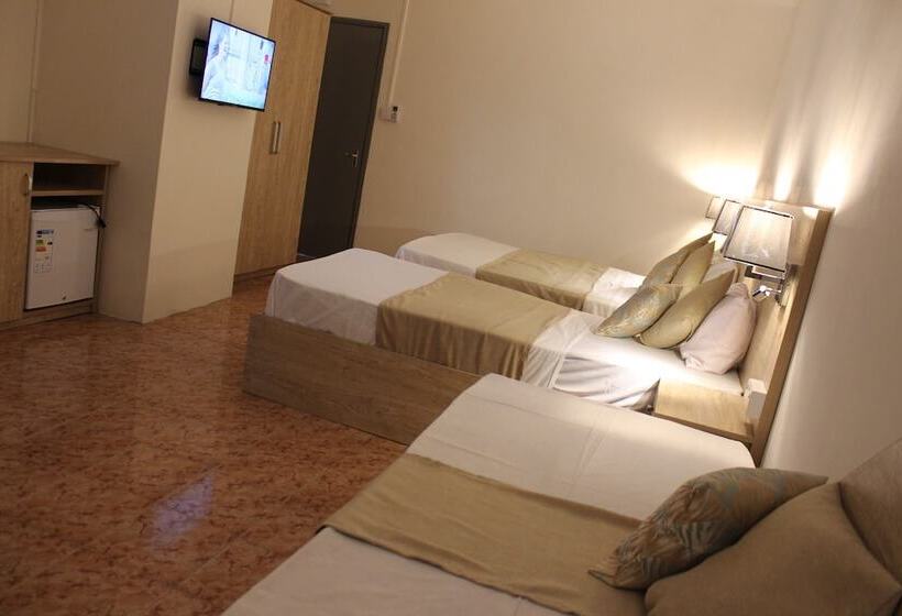 اتاق خانوادگی, Sikamifer Tourist Resort