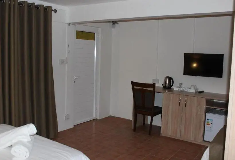 اتاق لوکس با بالکن, Sikamifer Tourist Resort