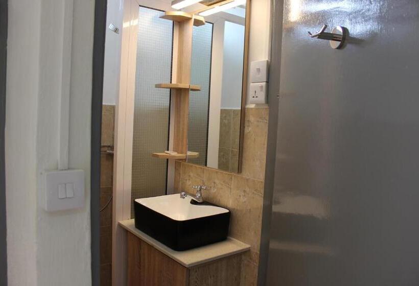 اتاق خانوادگی, Sikamifer Tourist Resort