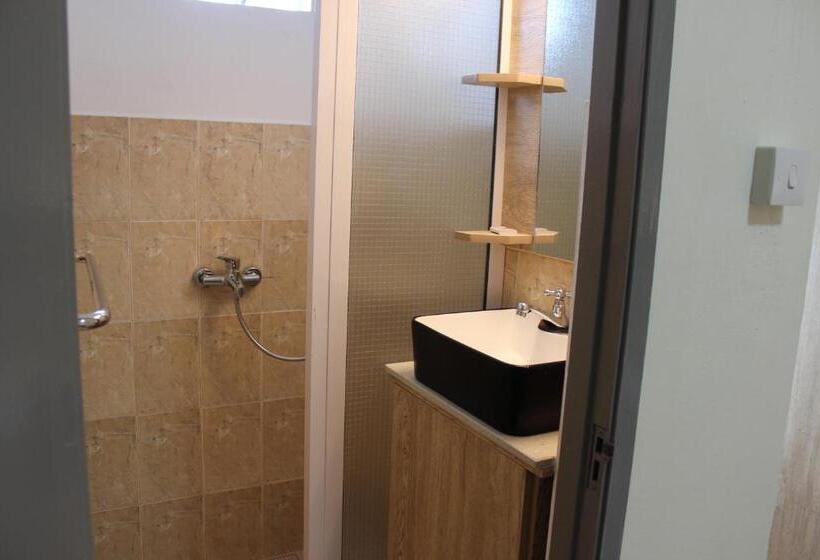 اتاق خانوادگی با چشمانداز کوه, Sikamifer Tourist Resort