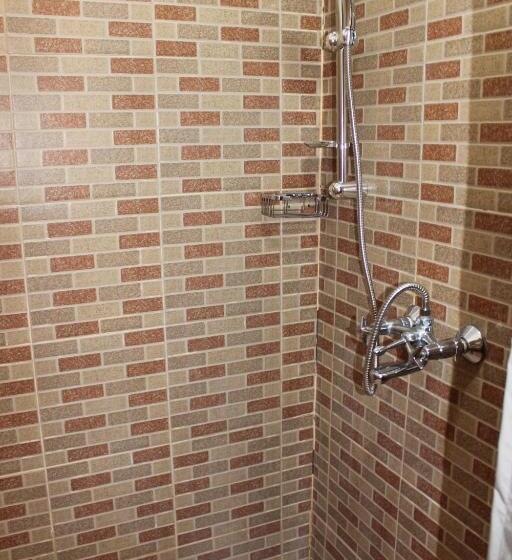 استودیوی لوکس, Sikamifer Tourist Resort