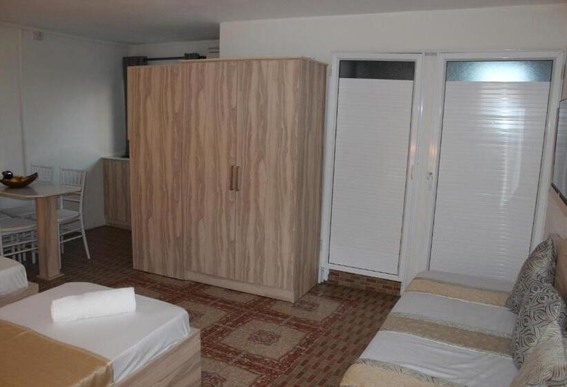 استودیوی لوکس, Sikamifer Tourist Resort