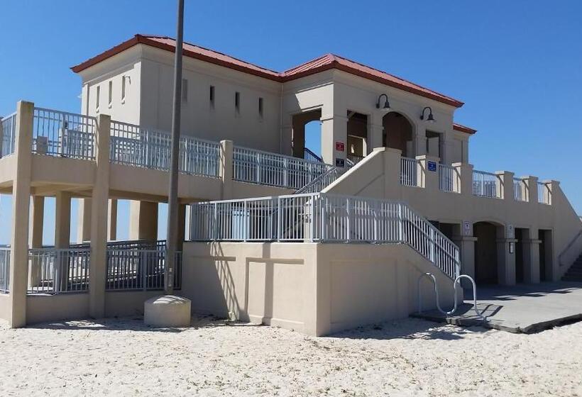 شقة غرفة نوم واحدة بالطابق الأرضى, Beach Comber At Oak Shores