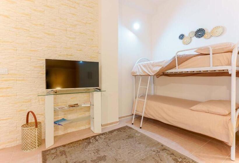 اتاق لوکس خانوادگی, Montellino S Suite Oro