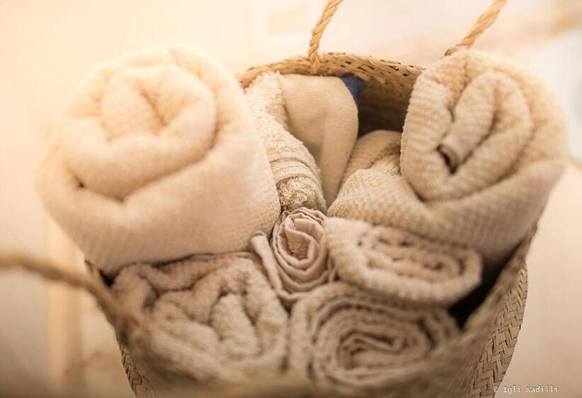 带花园景观的标准三人间, B&b Finalex