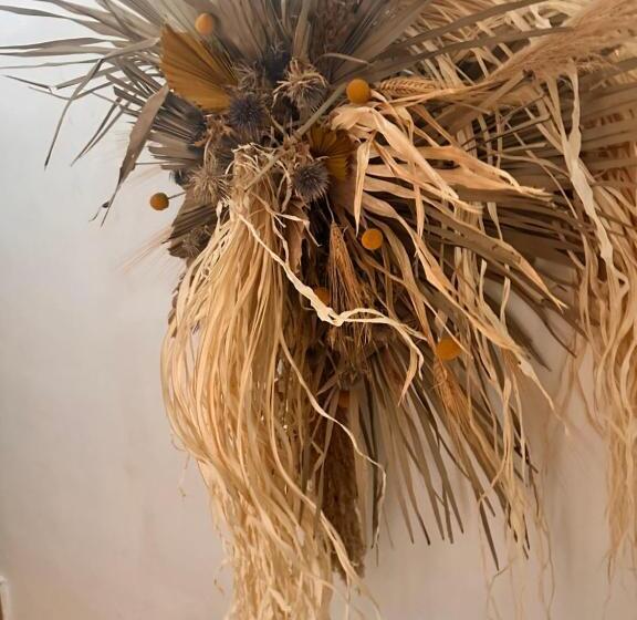 اتاق استاندارد, Sister Residence Rooms