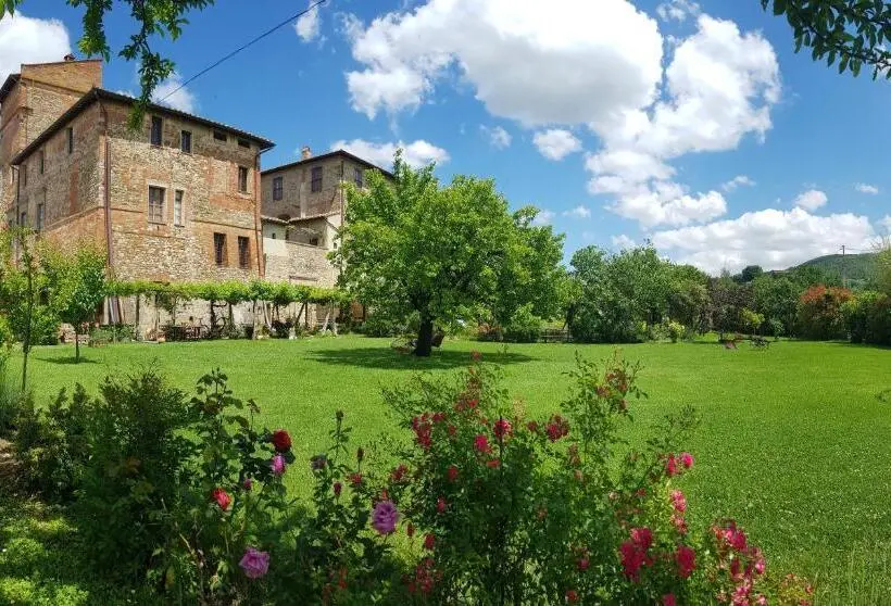 庭の見える１ベッドルームアパートメント, Agriturismo Abbazia Sette Frati A Casa Di Sara