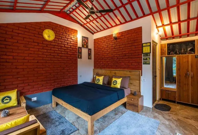 Deluxe-huone Parveke, The Hosteller Mussoorie By The Streamside, Kempty