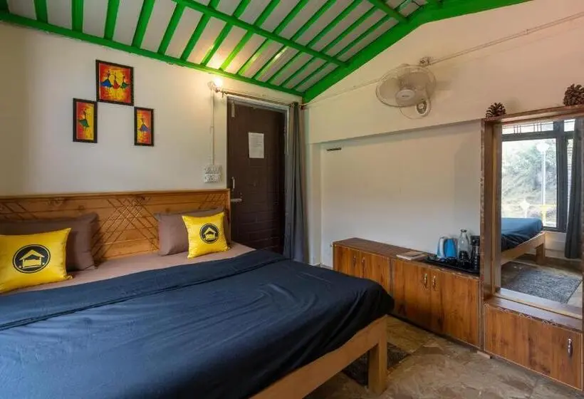 Standard-huone Näkymä, The Hosteller Mussoorie By The Streamside, Kempty