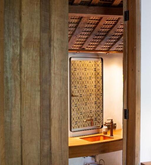 스위트, The Asa Maia Adults Only Resort