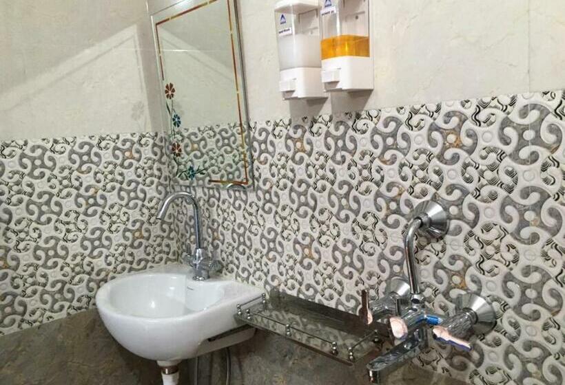 اتاق لوکس, Matri Hotel & Banquets