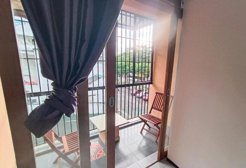 סוויטה משפחתית, Padua Inn