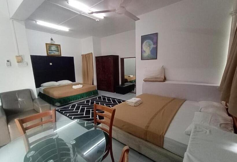 סוויטה משפחתית, Padua Inn