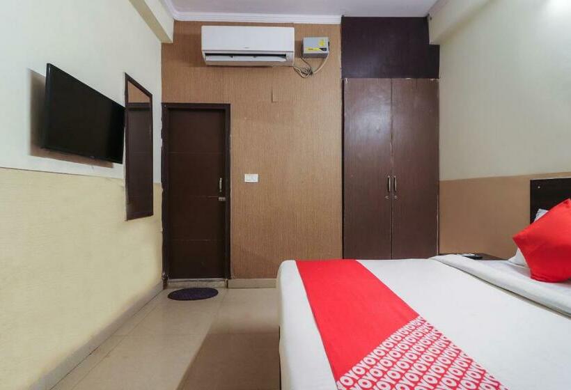 Номер Стандарт, Oyo 64749 Royal Residency
