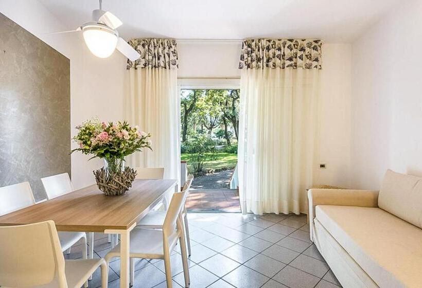 ‫فيلا غرفة نوم واحدة, Resort Riva Degli Etruschi