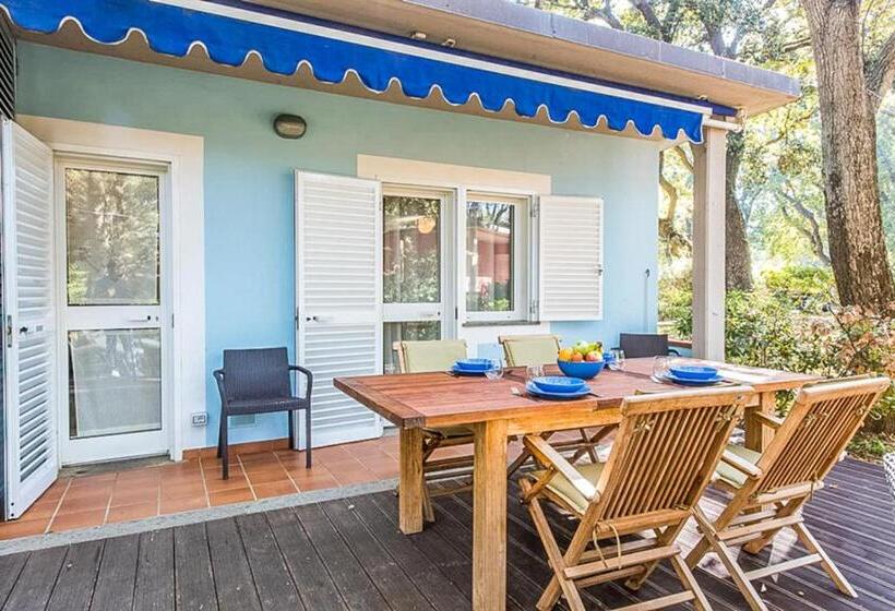 ‫فيلا غرفة نوم واحدة, Resort Riva Degli Etruschi