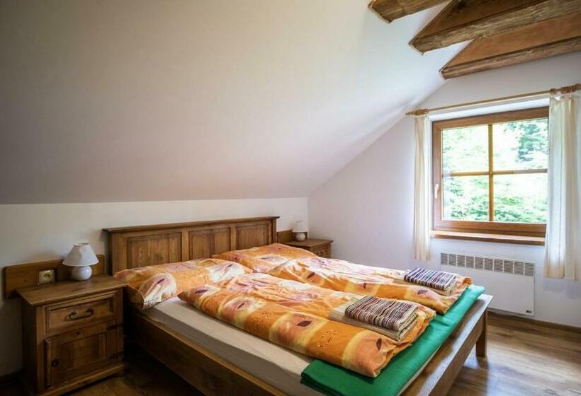 آپارتمان 1 خوابه, Chata Koliesko