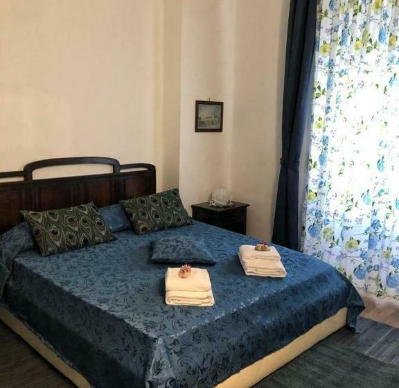 اتاق استاندارد, Well Come Piazza Plebiscito