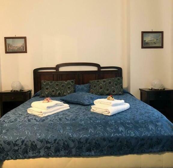 اتاق استاندارد, Well Come Piazza Plebiscito