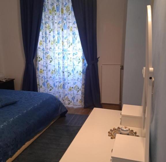 اتاق استاندارد, Well Come Piazza Plebiscito