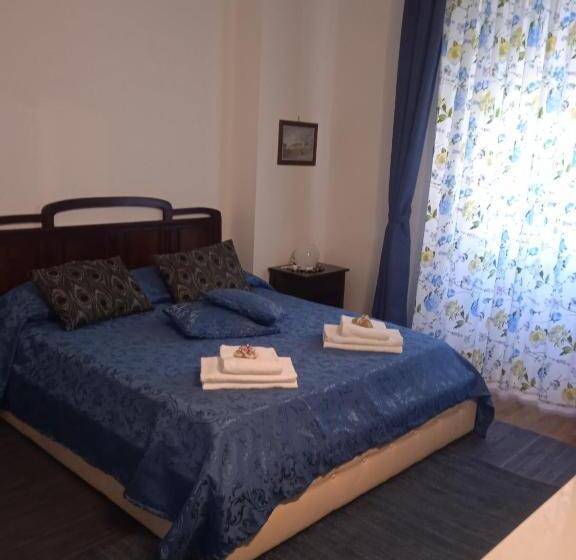 اتاق استاندارد, Well Come Piazza Plebiscito