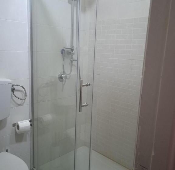 اتاق استاندارد, Well Come Piazza Plebiscito