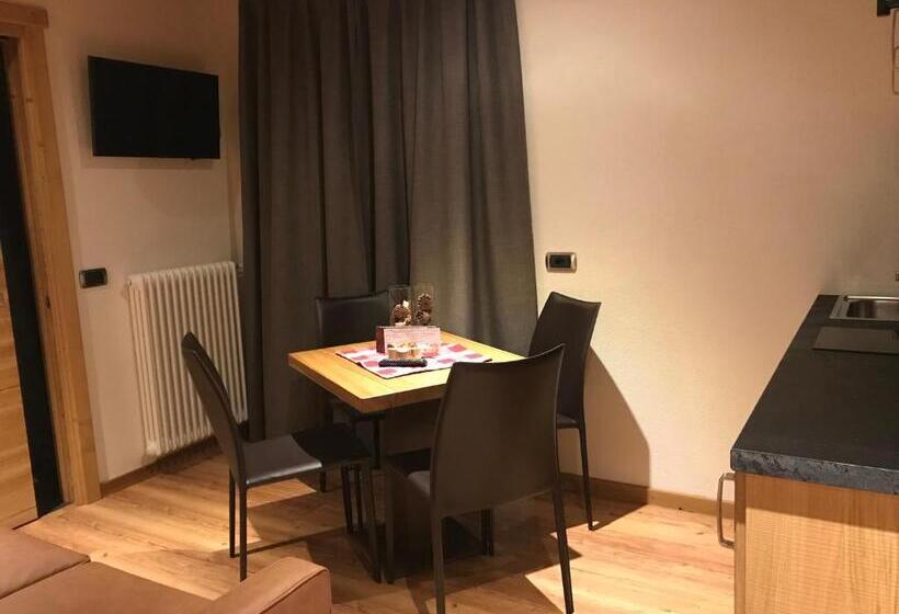 Апартаменты 1 Спальня, Alpen Hotel Chalet