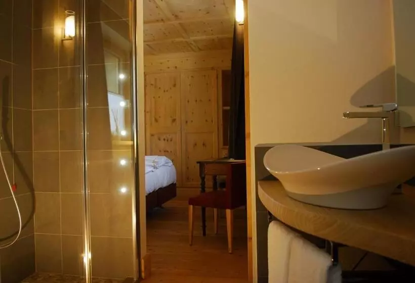 バルコニー付きスーペリアルーム, Alpen Hotel Chalet