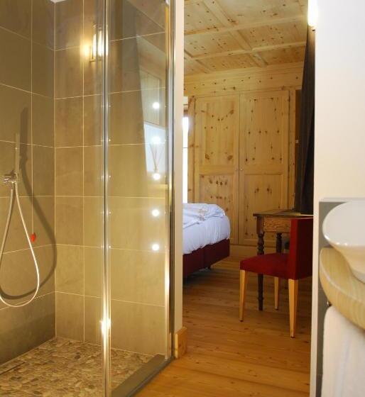 اتاق سوپریور با بالکن, Alpen Hotel Chalet