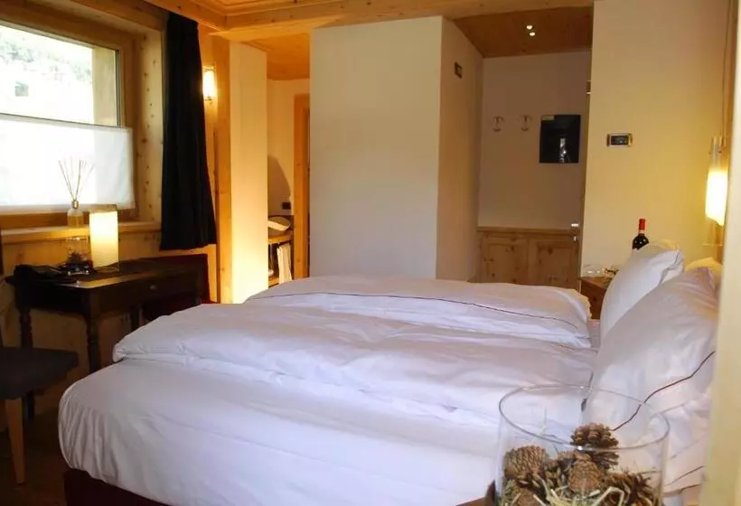 バルコニー付きスーペリアルーム, Alpen Hotel Chalet