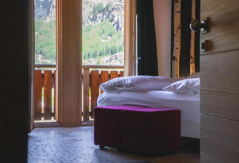 Полулюкс, Alpen Hotel Chalet