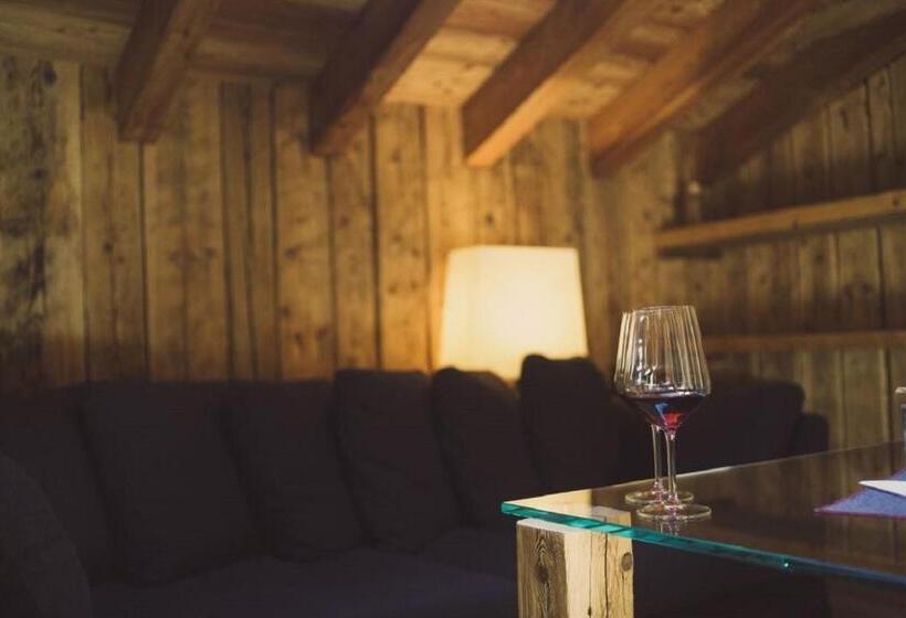 Люкс Повышенной Комфортности, Alpen Hotel Chalet
