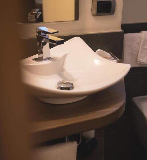 اتاق استاندارد با بالکن, Alpen Hotel Chalet