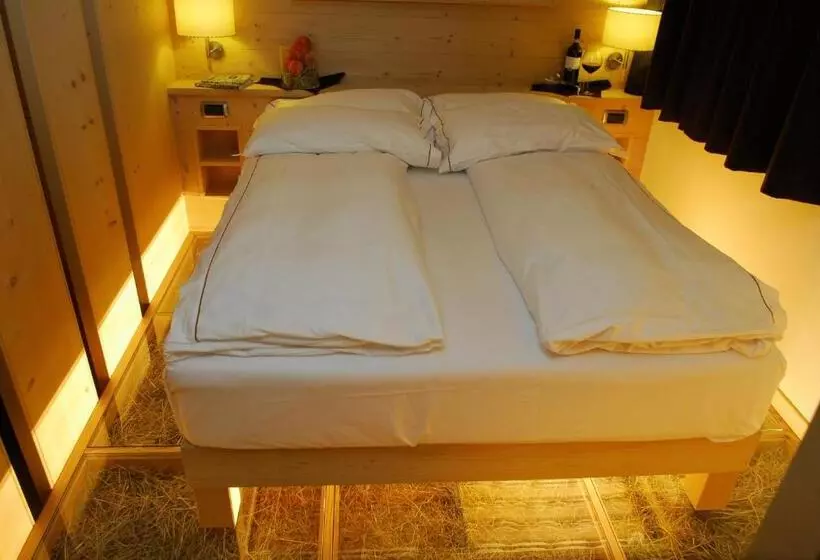 バルコニー付きデラックスルーム, Alpen Hotel Chalet