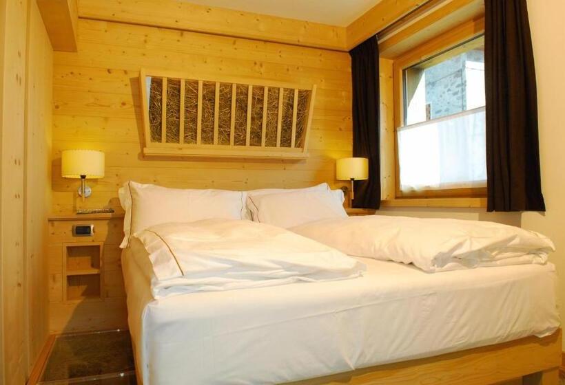 Номер Deluxe с Балконом, Alpen Hotel Chalet