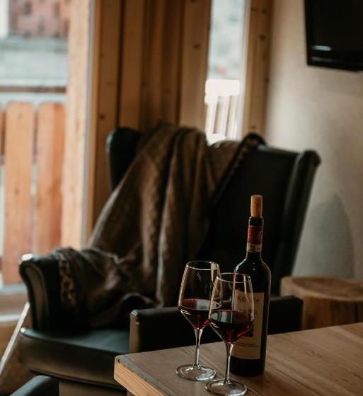 آپارتمان لوکس 1 خوابه, Alpen Hotel Chalet