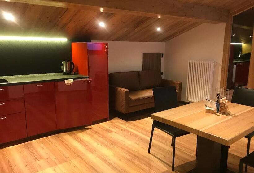 Апартаменты Deluxe 1 Спальня, Alpen Hotel Chalet