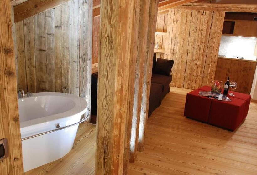 سوییت لوکس, Alpen Hotel Chalet