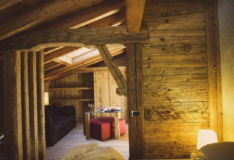 سوییت لوکس, Alpen Hotel Chalet