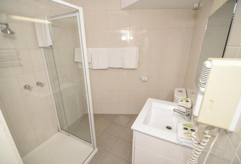 ファミリールーム, Dandenong Motel