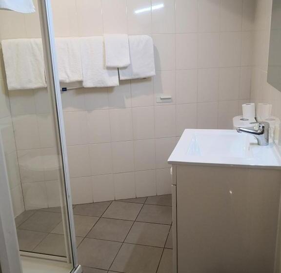 ファミリールーム, Dandenong Motel