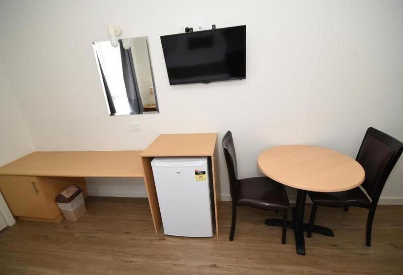 디럭스 룸, Dandenong Motel