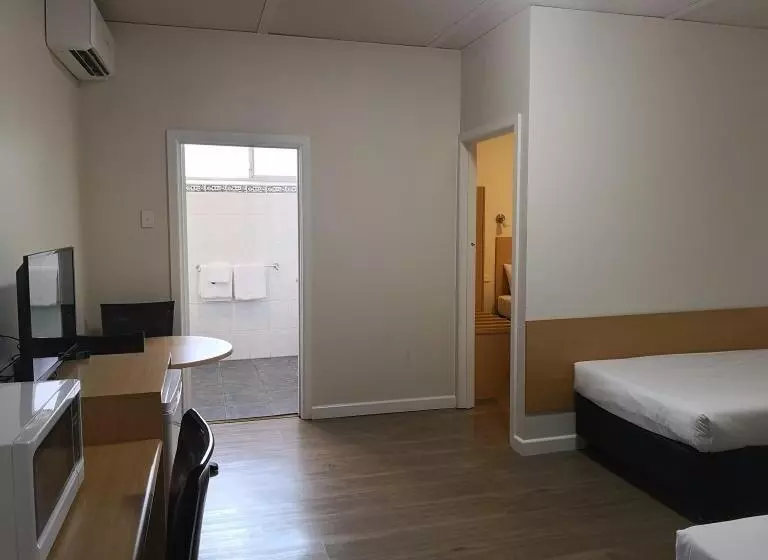 ファミリールーム, Dandenong Motel