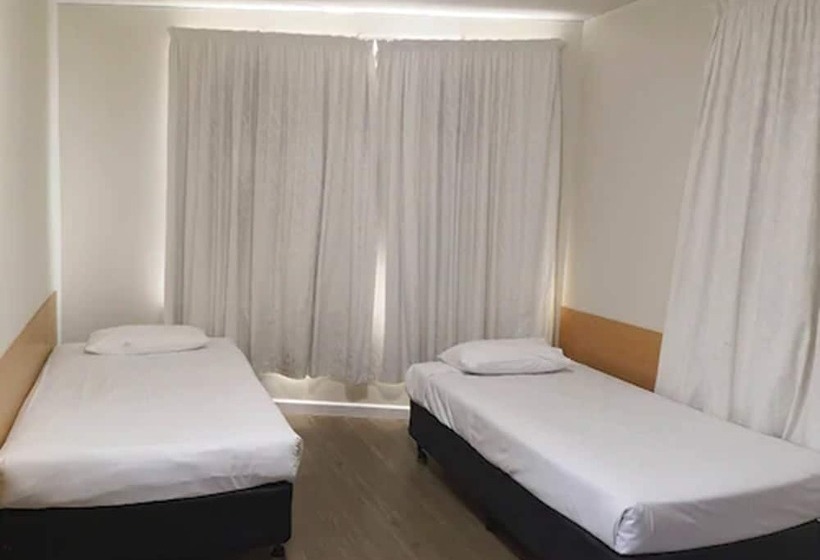 ファミリールーム, Dandenong Motel