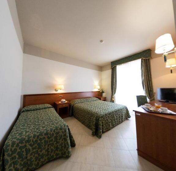 غرفة قياسية, Grand Hotel Elite