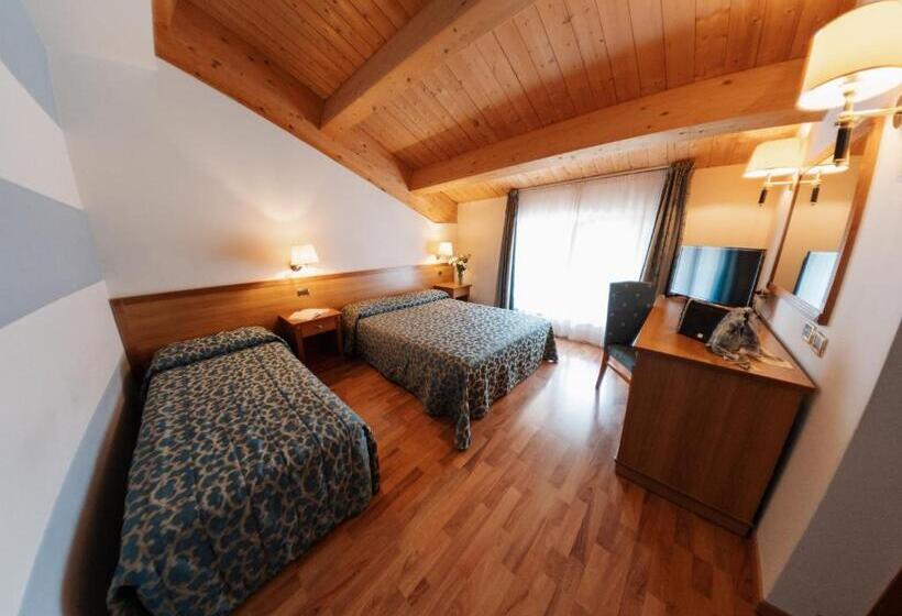 غرفة سوبيريور, Grand Hotel Elite