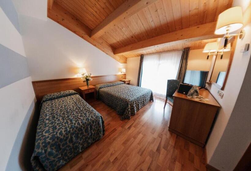 غرفة سوبيريور, Grand Hotel Elite