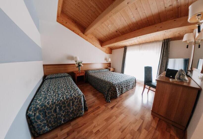 غرفة سوبيريور, Grand Hotel Elite